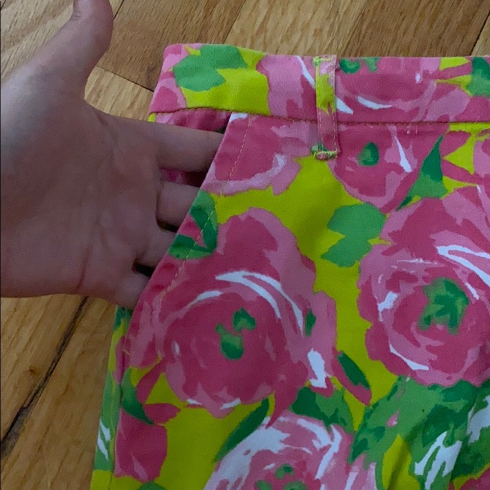 Floral Patterned Shorts - Picture 3 of 6